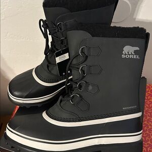 NWT Men’s Sorel Insulated Waterproof Boots